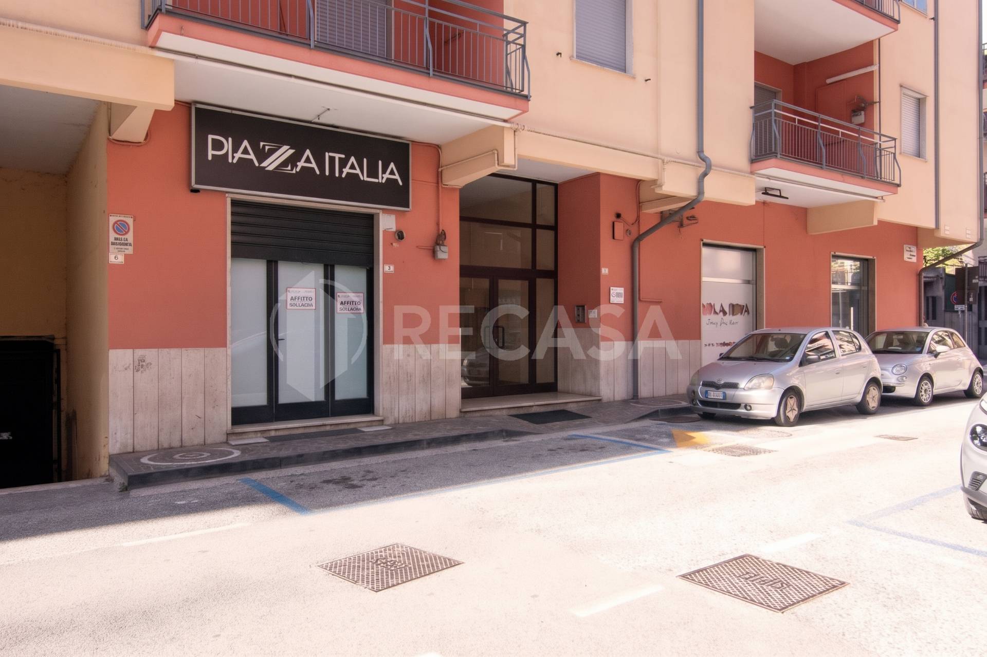 Locale commerciale in affitto a Atripalda