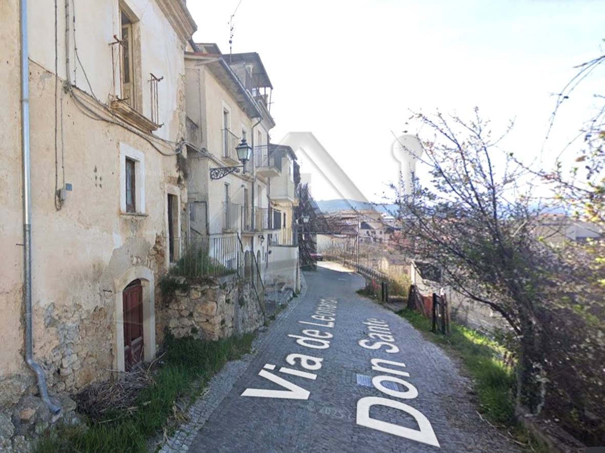 Casa singola in vendita a San Demetrio ne' Vestini, Villa Grande