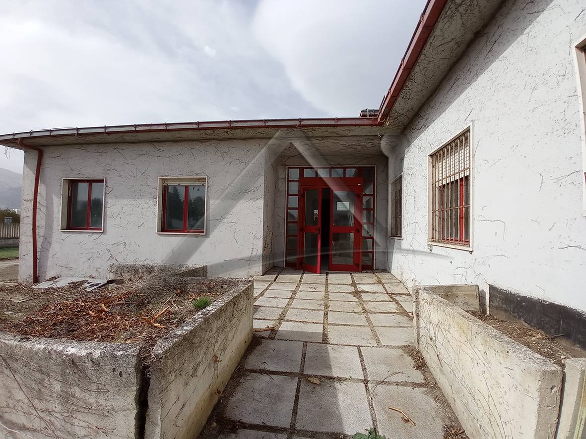 Capannone in affitto a L'Aquila, Bazzano