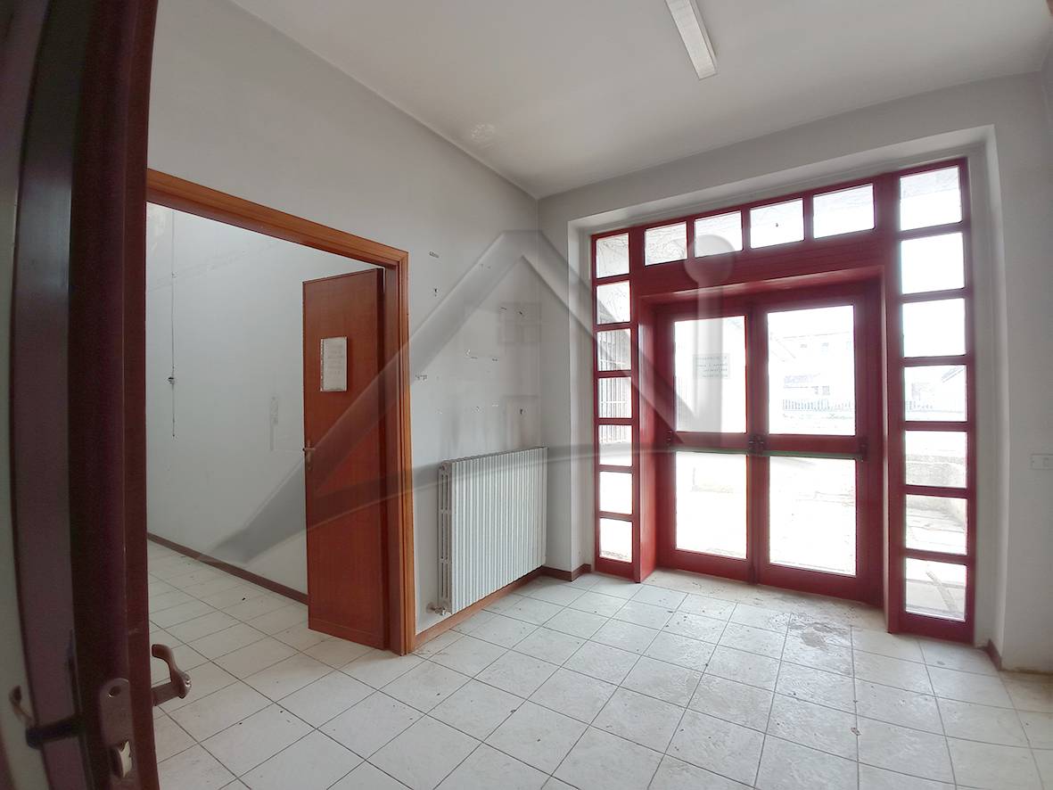 Capannone in affitto a L'Aquila, Bazzano