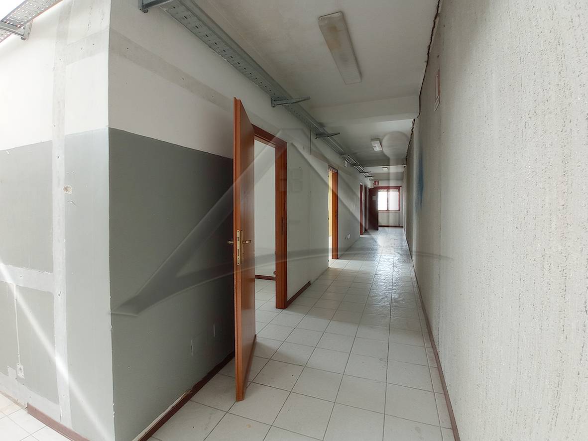 Capannone in affitto a L'Aquila, Bazzano