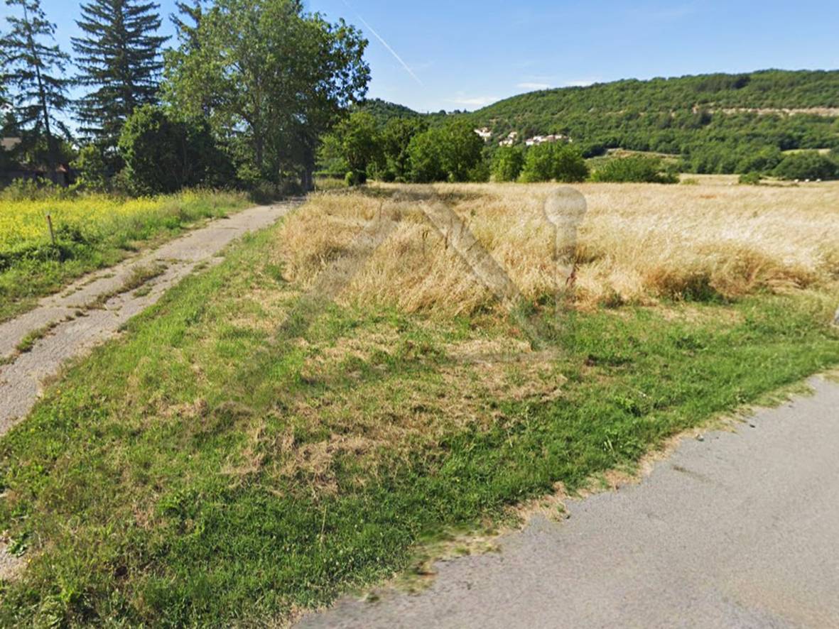 Terreno edificabile in vendita a Fagnano Alto, Pedicciano
