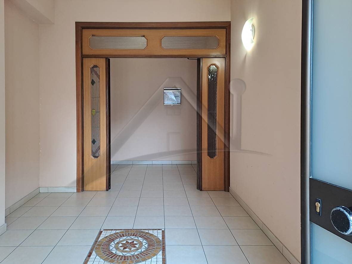 Locale commerciale in vendita a L'Aquila, S. Barbara