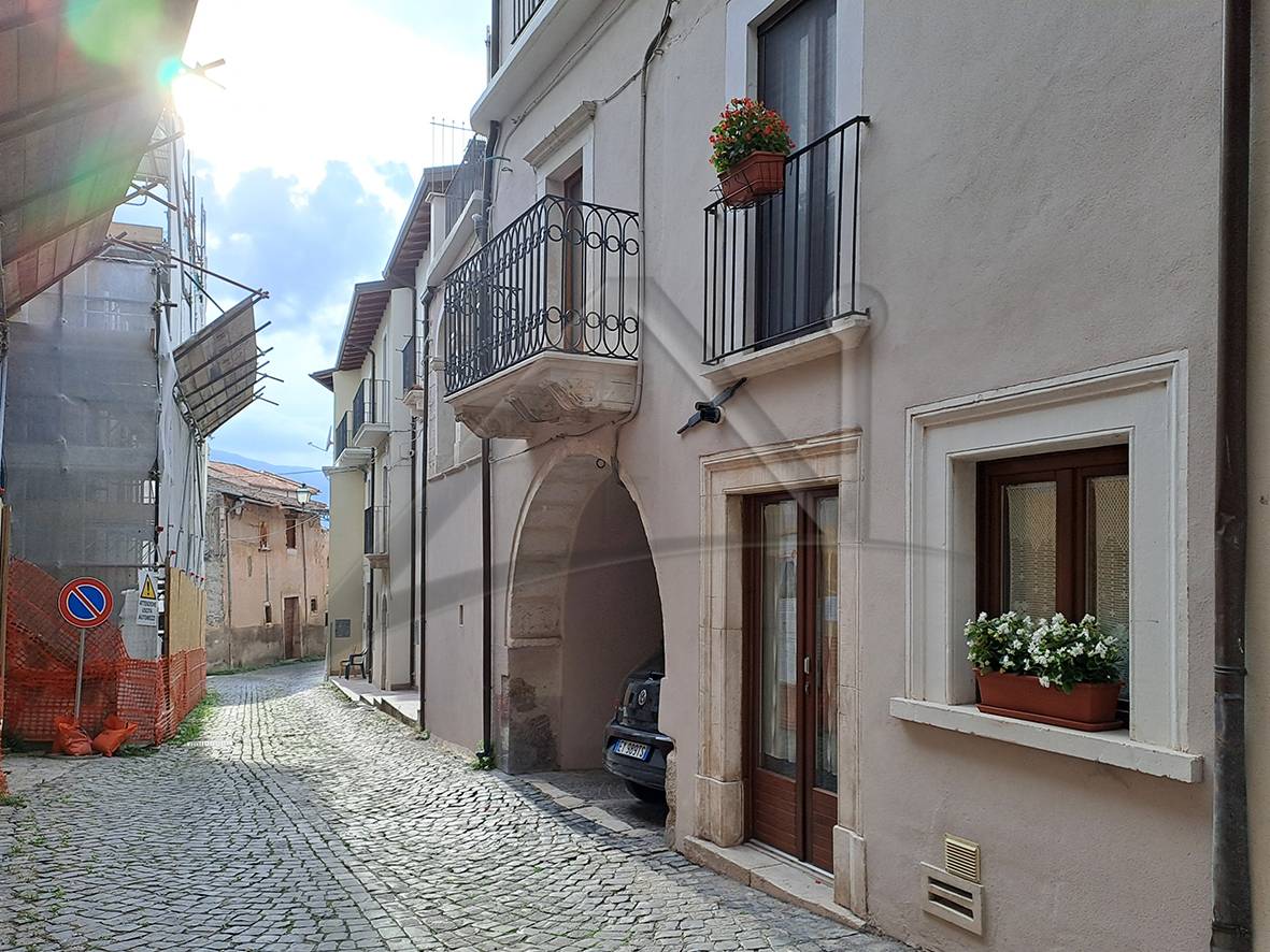 Casa singola in vendita a San Demetrio ne' Vestini, Colle