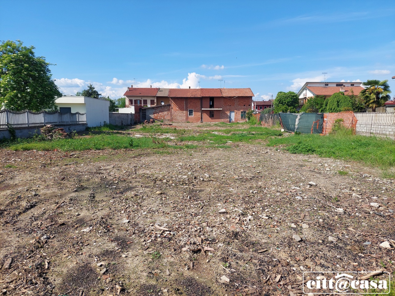 Terreno in vendita in via pietro berra, Chivasso