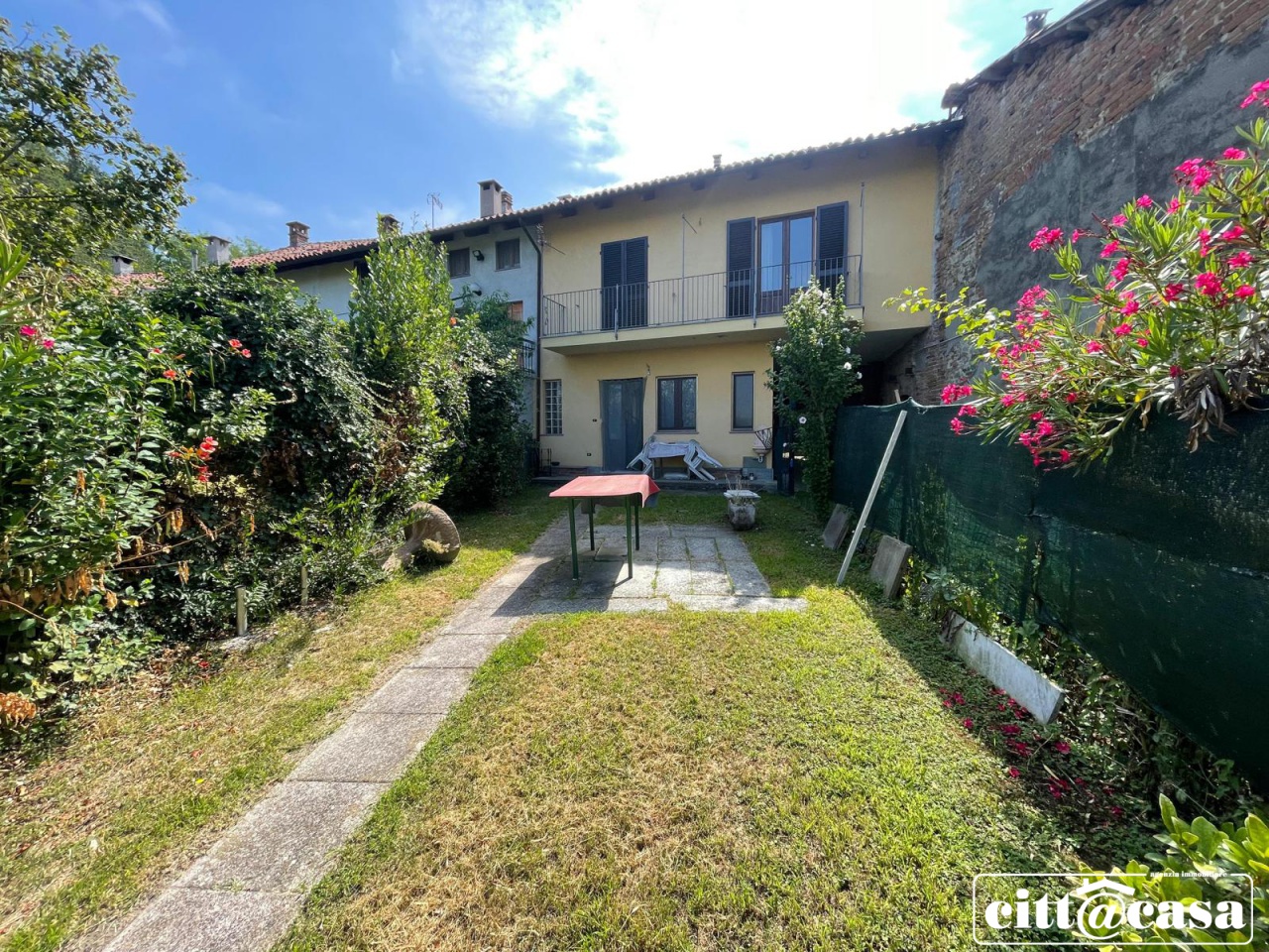 Casa indipendente in vendita a Aramengo