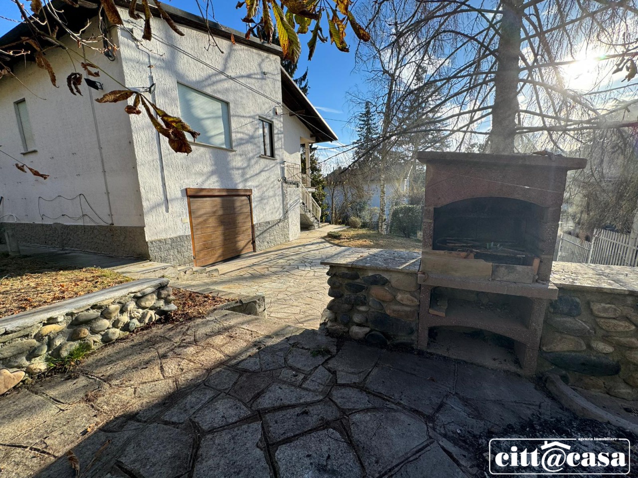 Villa con giardino a Cavagnolo