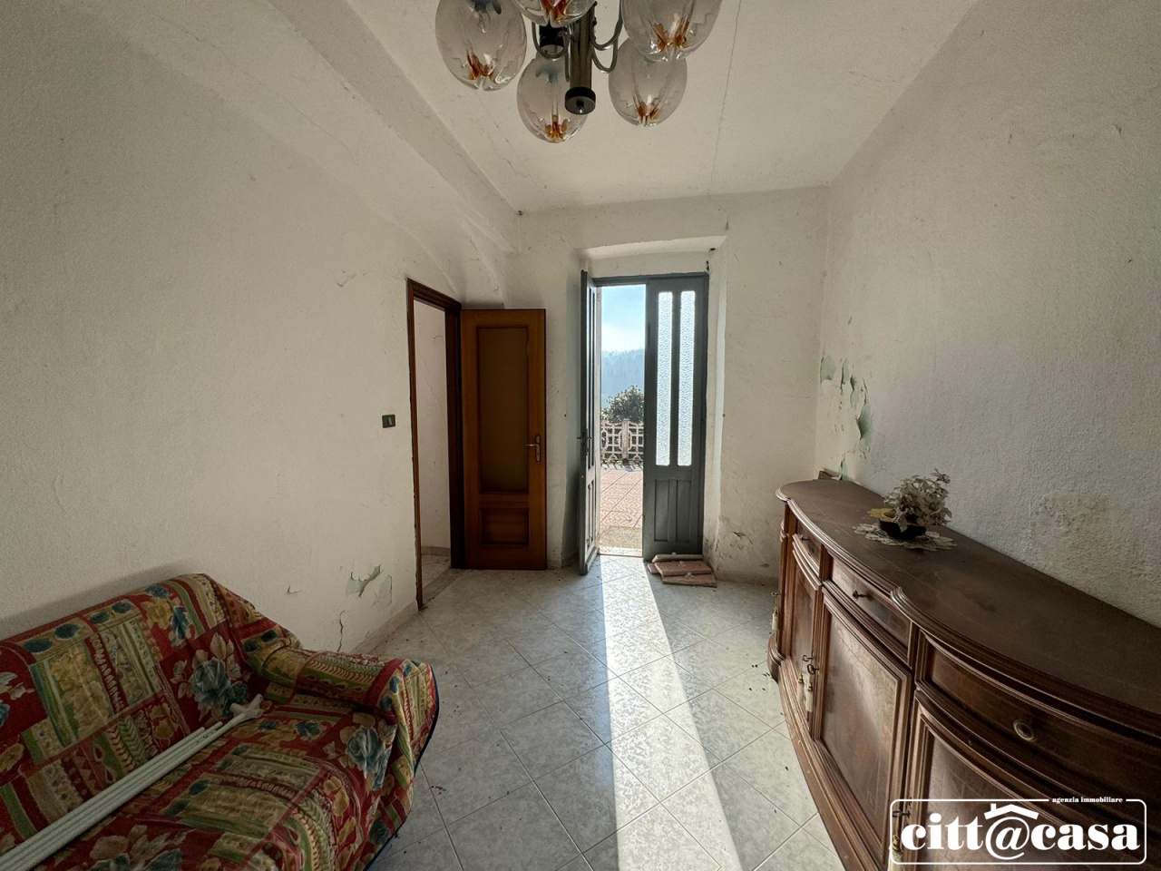 Casa indipendente con giardino a Lauriano