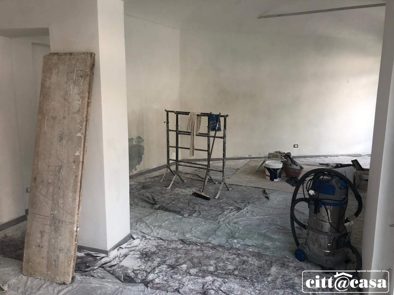 Negozio nuovo in via cristoforo colombo, Cavagnolo