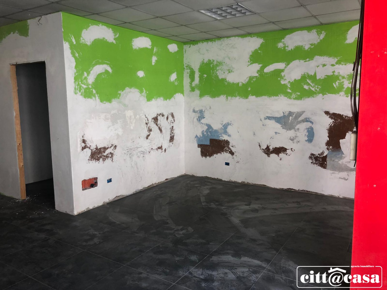 Negozio nuovo in via cristoforo colombo, Cavagnolo