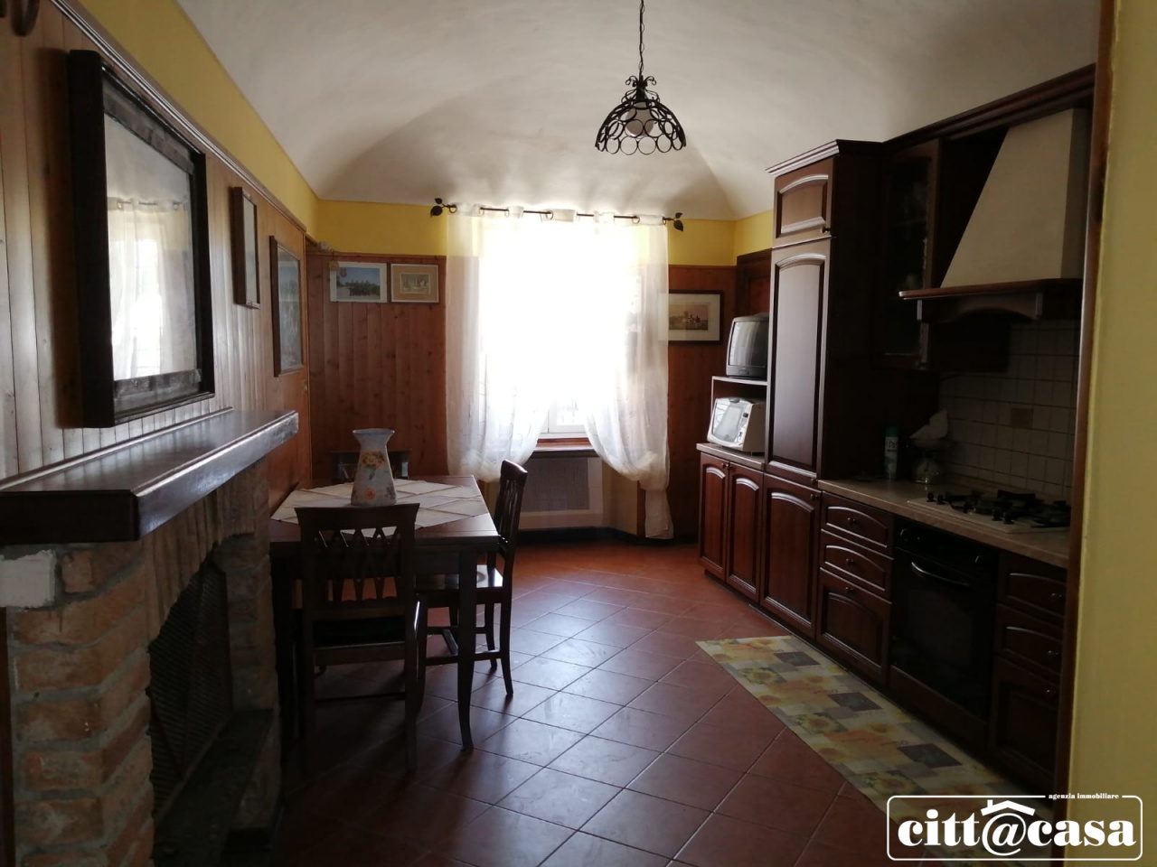 Villa con giardino in via grisoglio, Brozolo