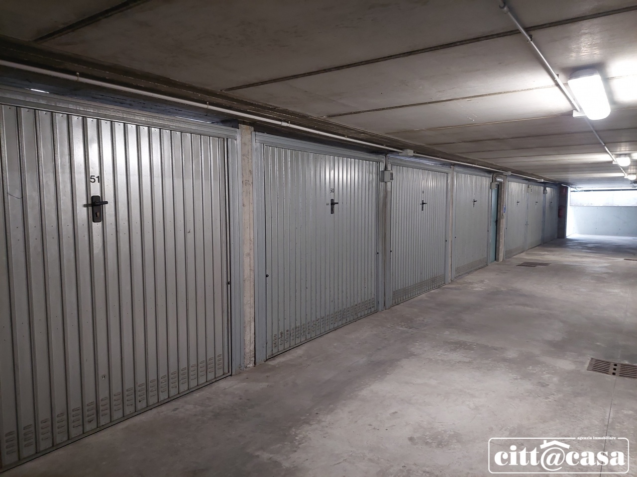 Box/Garage 16mq con box in via talentino, Chivasso