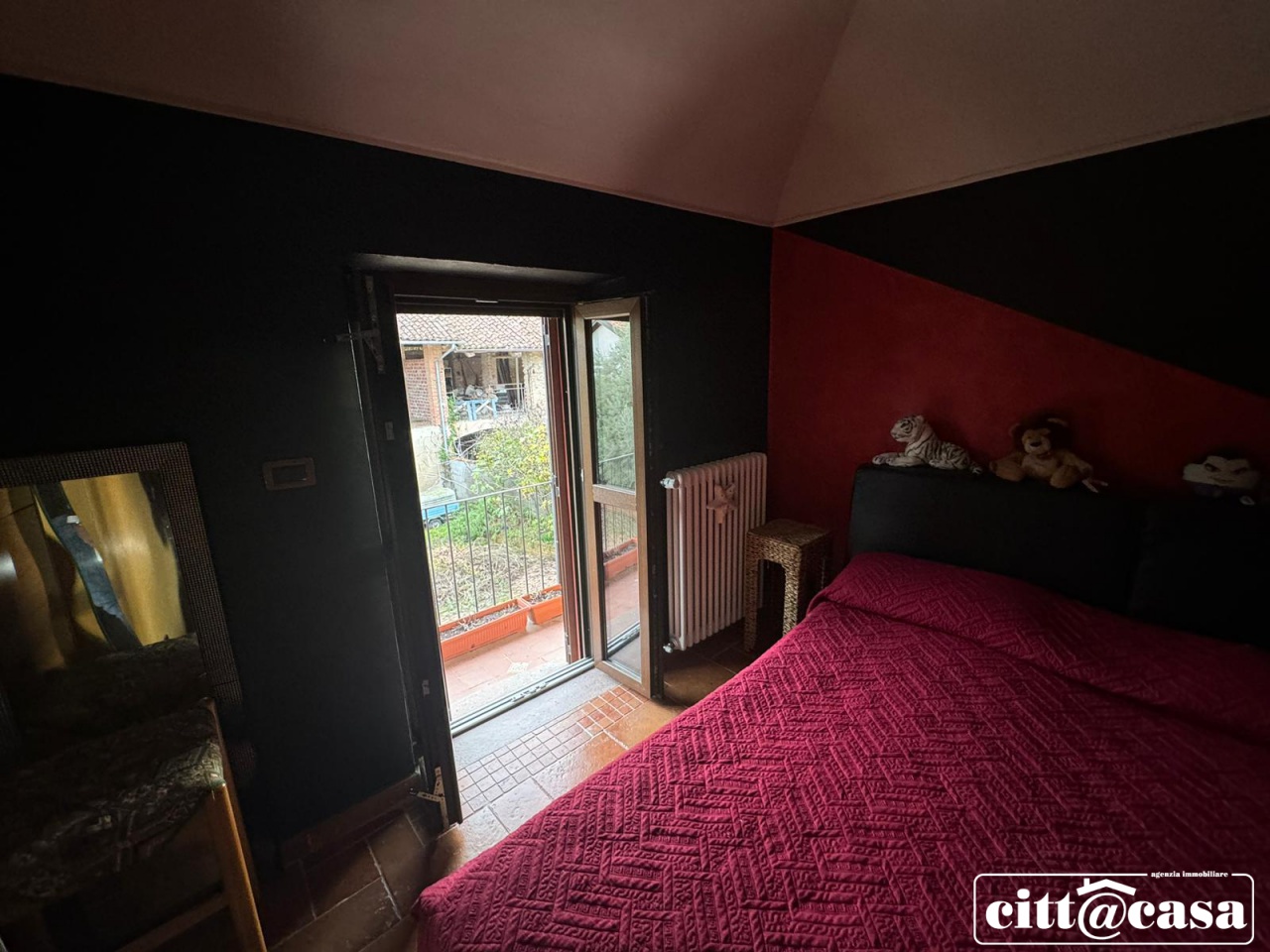 Rustico con giardino a Verrua Savoia