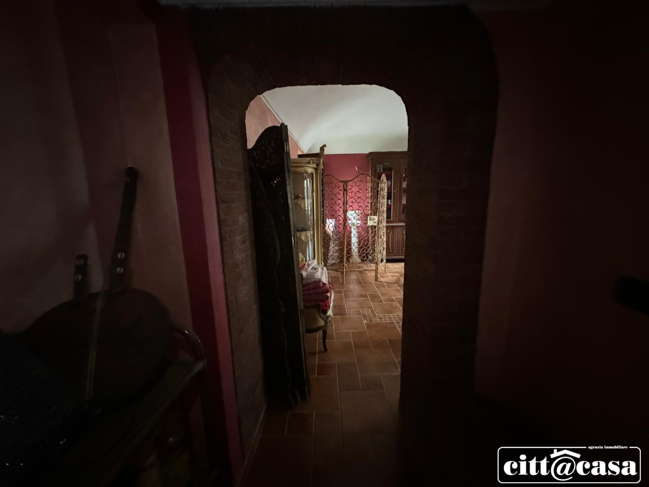 Rustico con giardino a Verrua Savoia