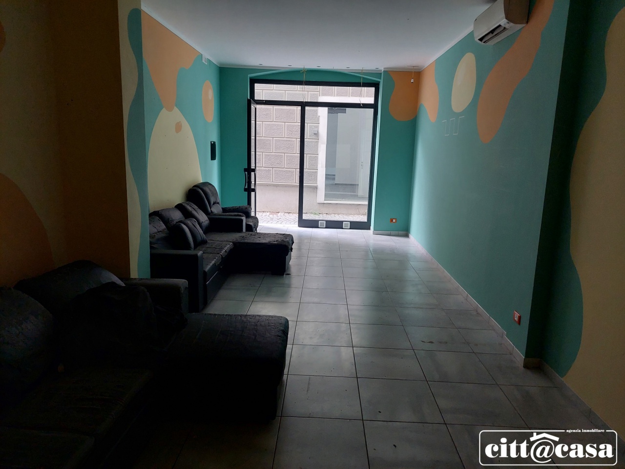 Locale commerciale a basso consumo in via dell'asilo, Chivasso