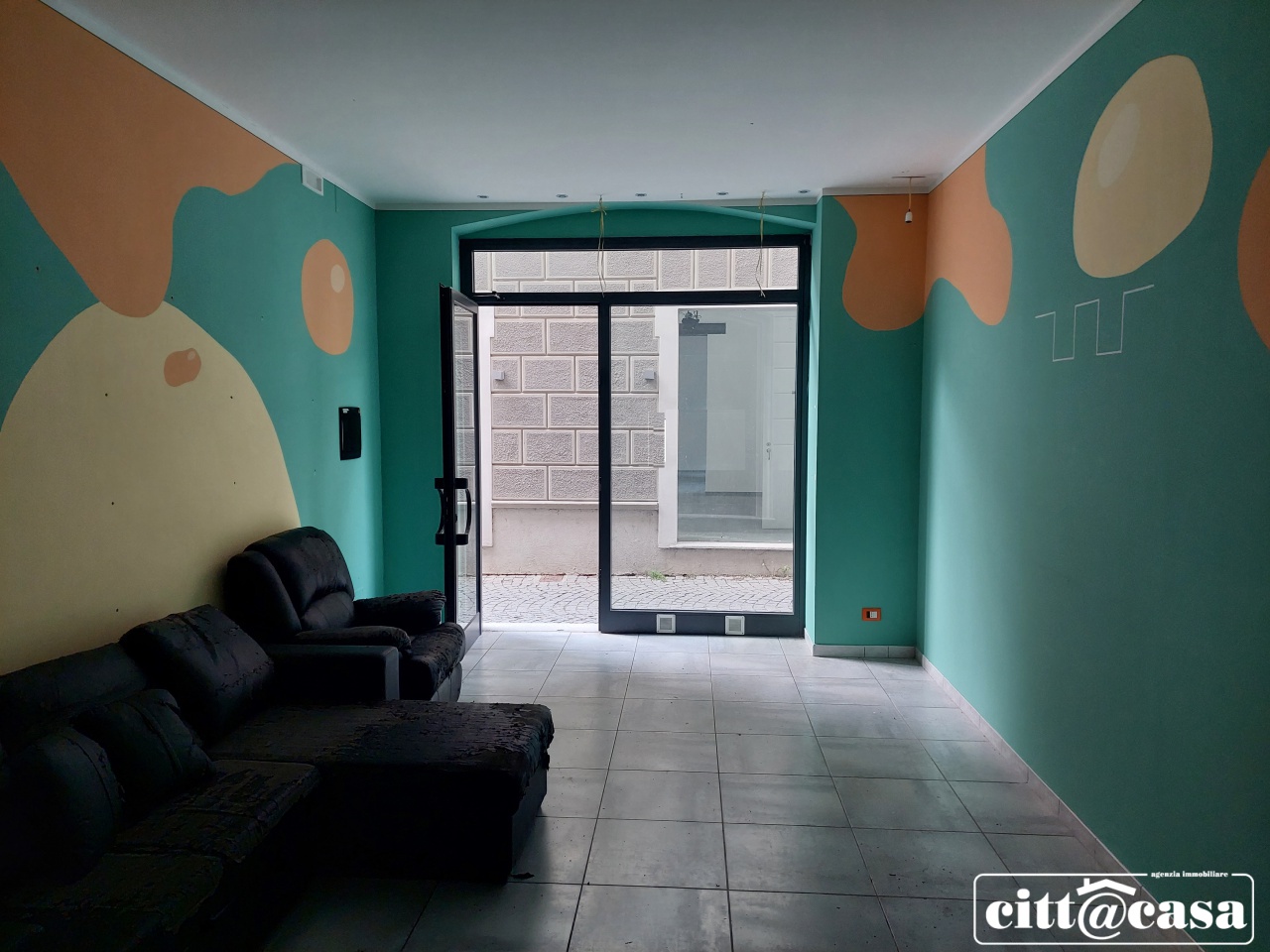 Locale commerciale a basso consumo in via dell'asilo, Chivasso