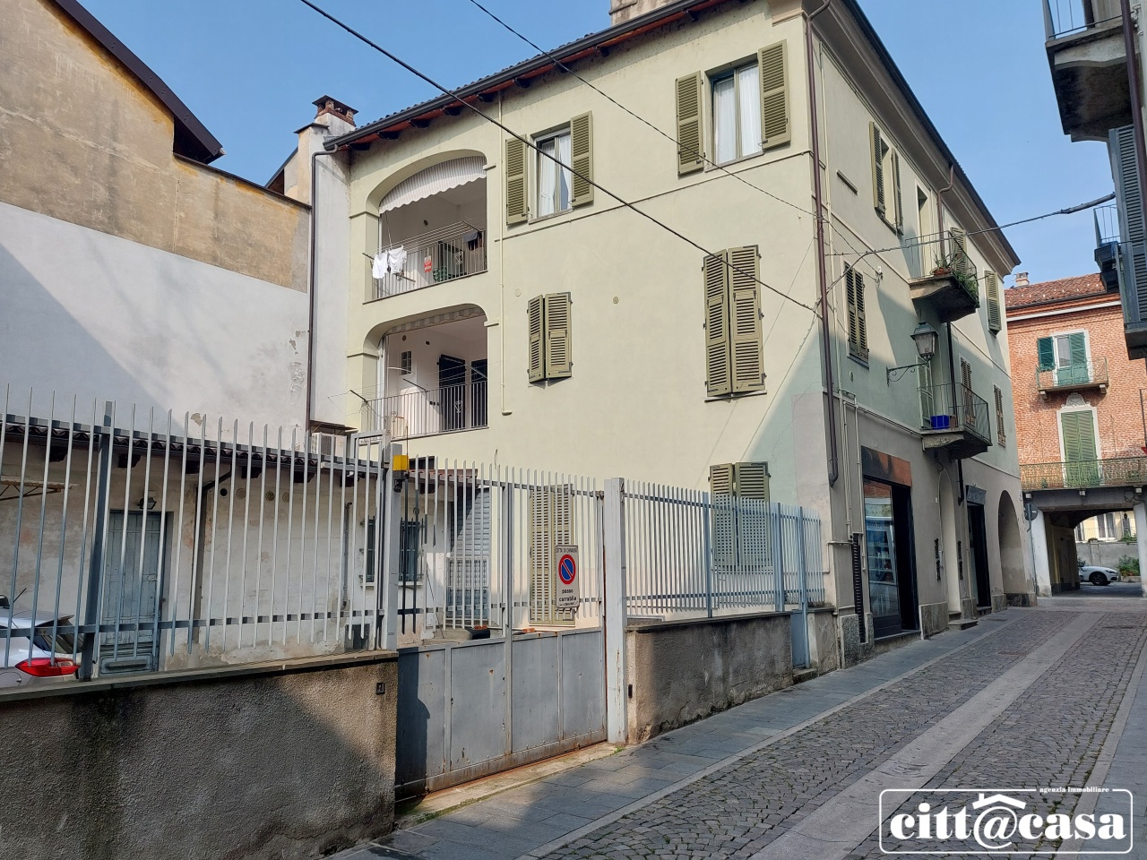 Negozio in vendita in via torino, Chivasso