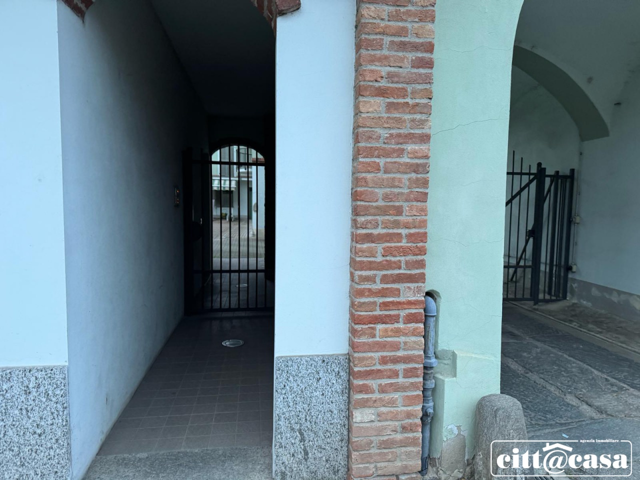 Appartamento con box a Crescentino