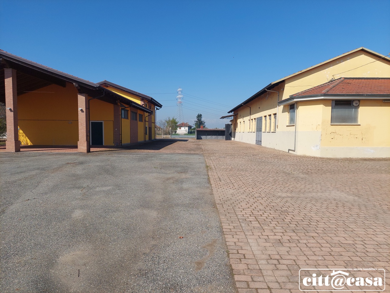 Capannone con giardino in via pasubio, Caluso