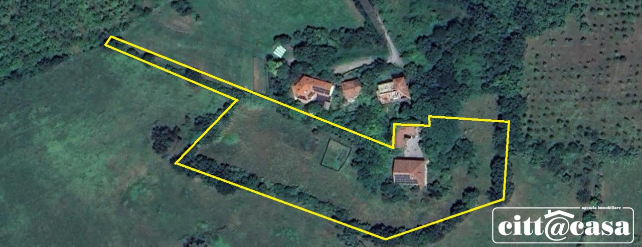 Rustico con giardino a Brusasco