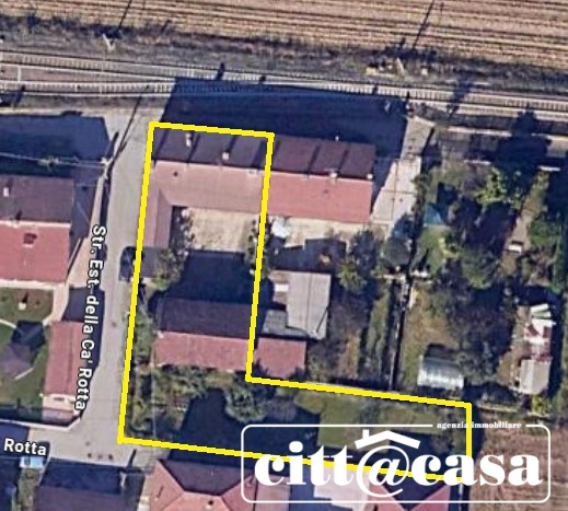 Rustico con giardino a Verolengo