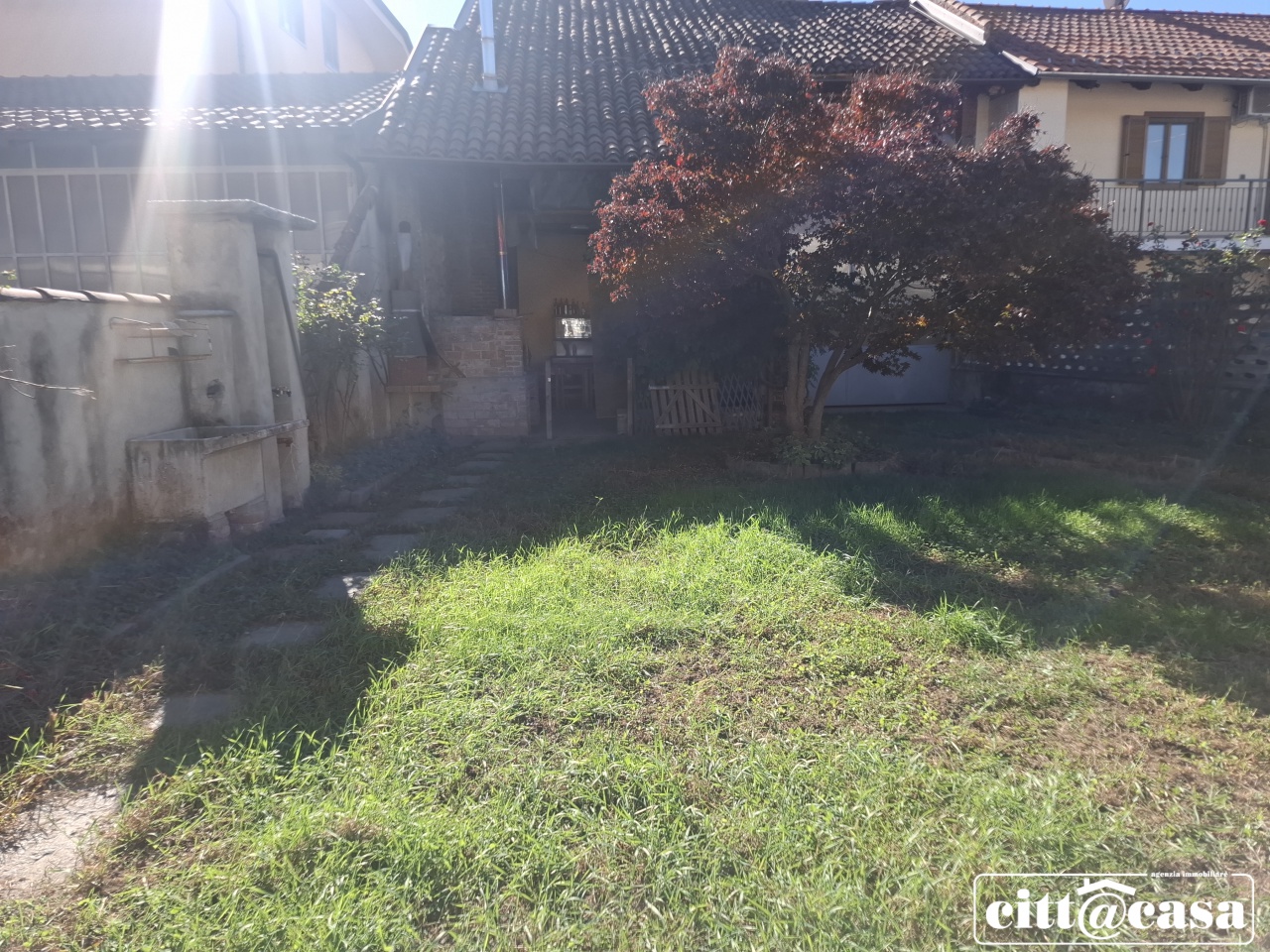 Villa con giardino in via favorita, Chivasso