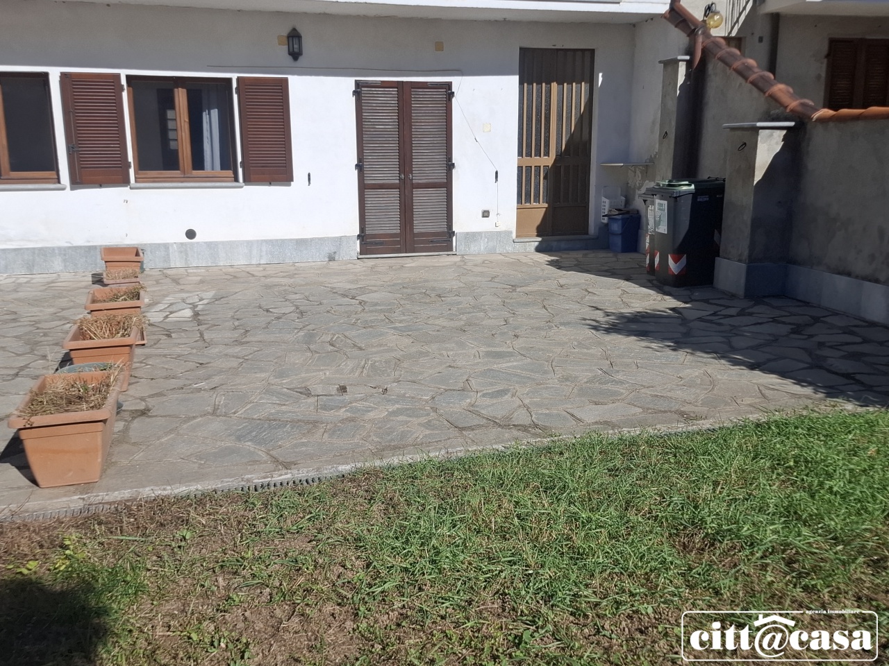 Villa con giardino in via favorita, Chivasso