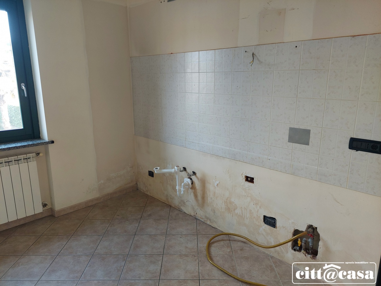 Quadrilocale con terrazzo in via borgoratto, Torrazza Piemonte