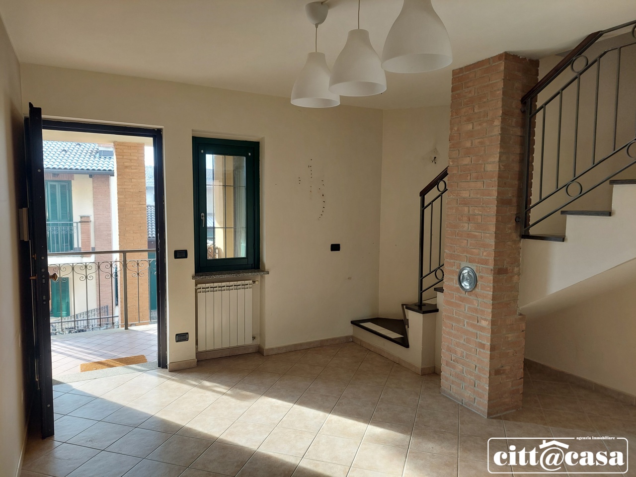 Quadrilocale con terrazzo in via borgoratto, Torrazza Piemonte