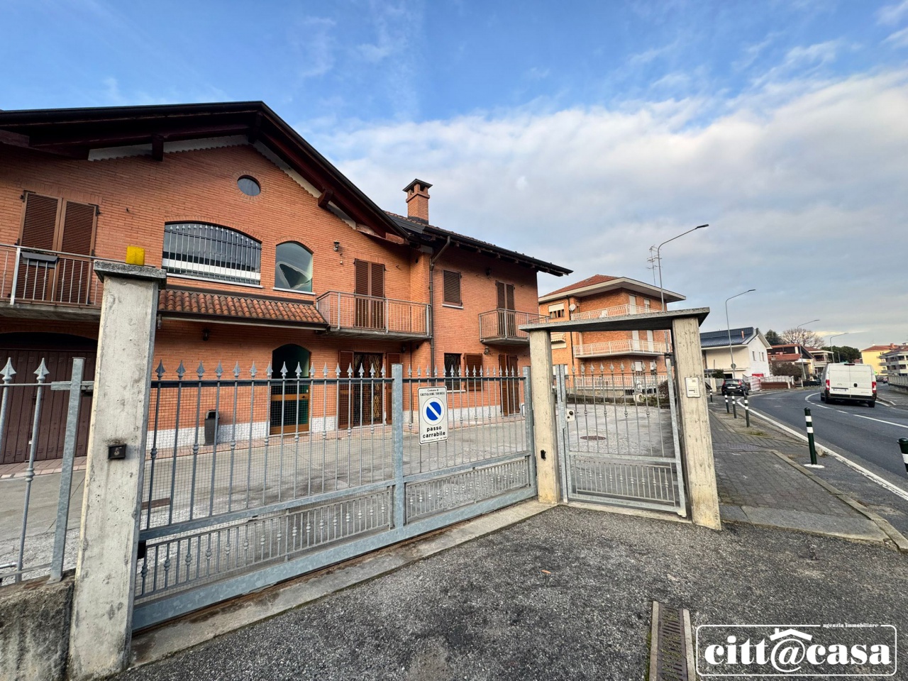 Trilocale con box in via caudana, Castiglione Torinese