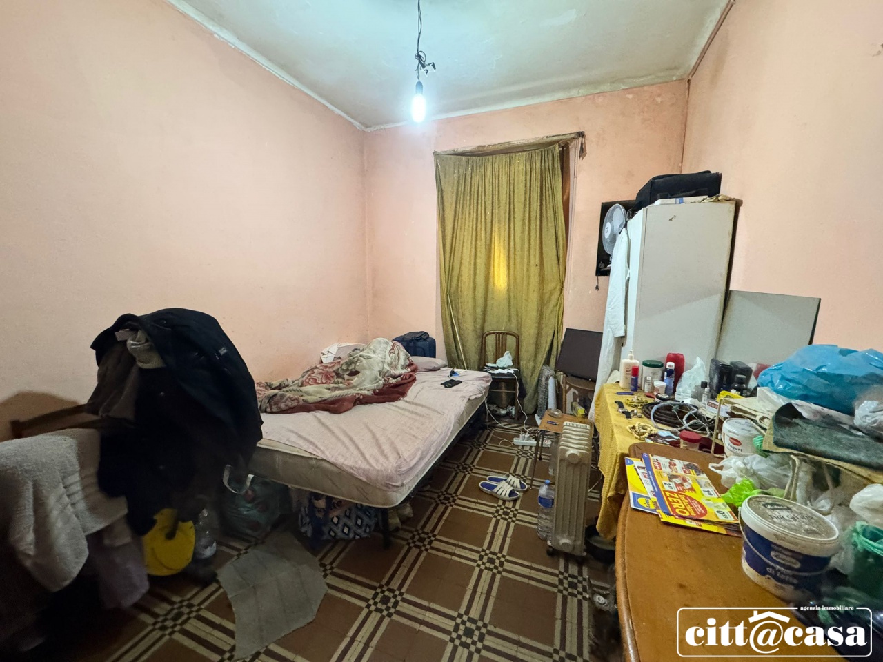 Bilocale da ristrutturare in via chiesa della salute, Torino