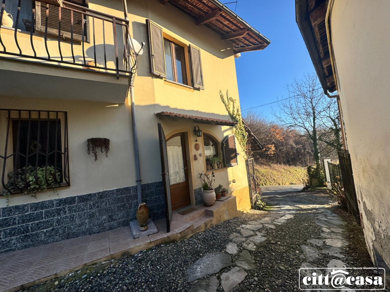 Rustico con giardino a San Sebastiano da Po