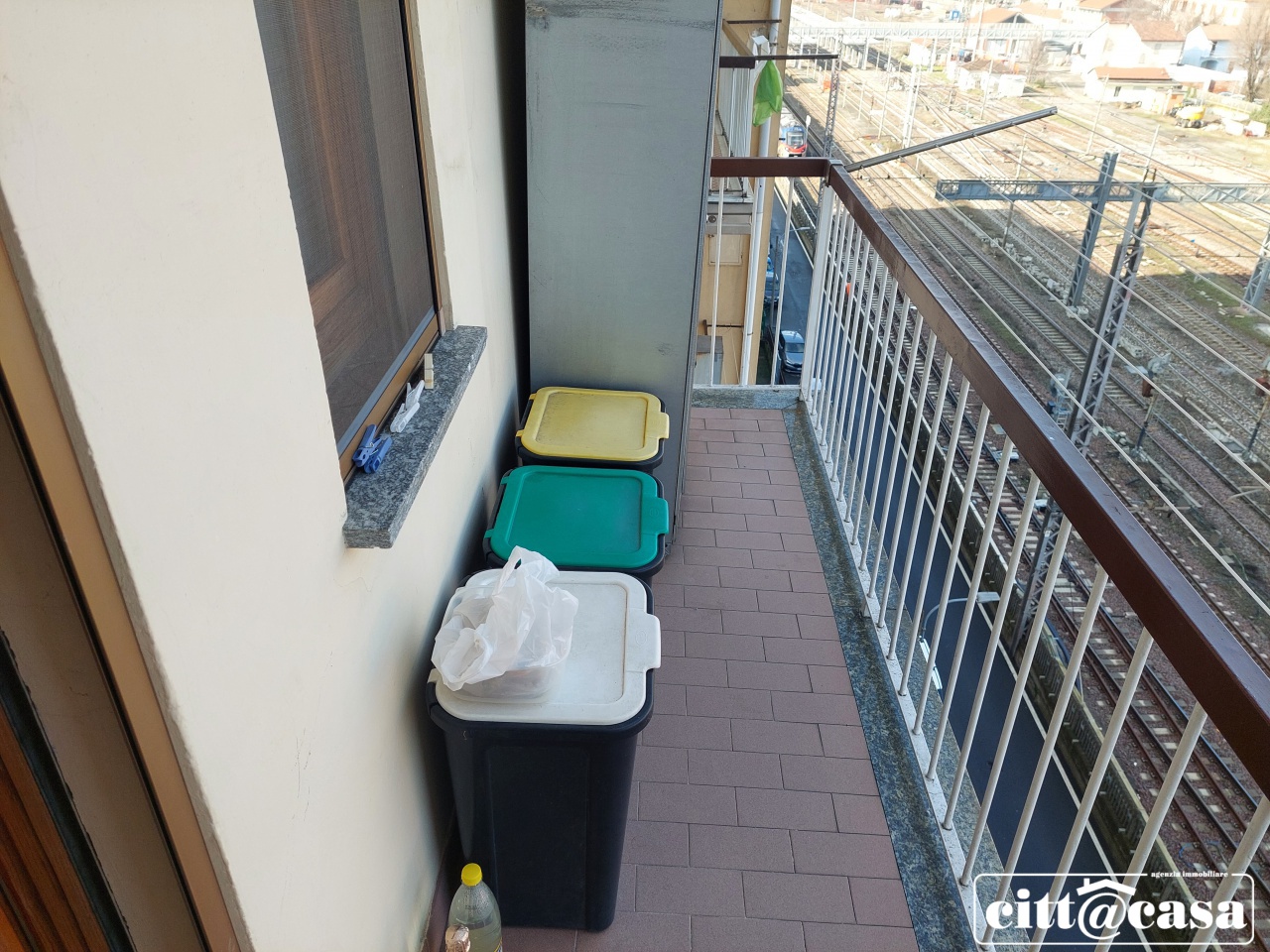 Trilocale ristrutturato in via momo, Chivasso