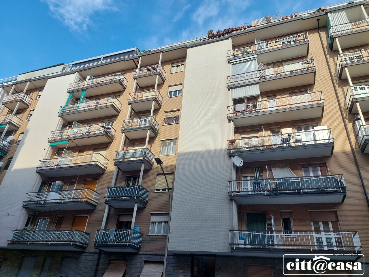 Trilocale ristrutturato in via momo, Chivasso