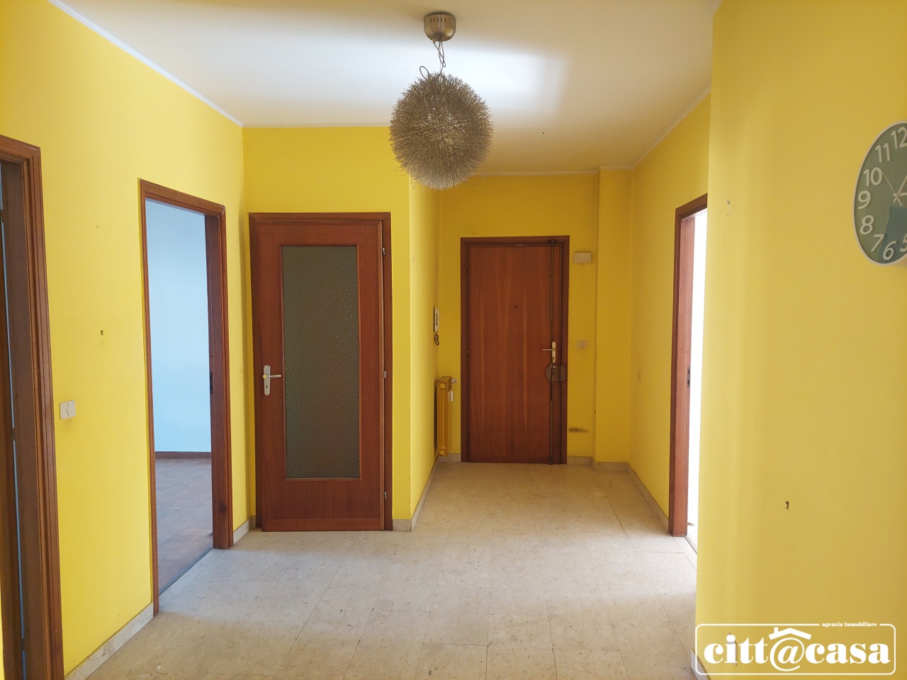 Appartamento con box in via nino costa, Chivasso