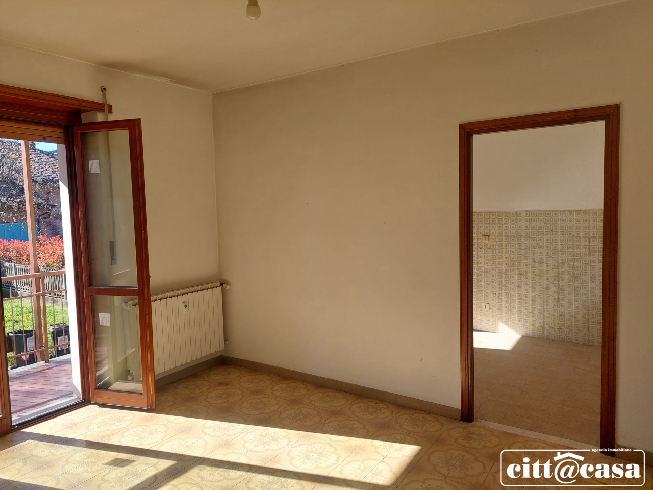 Appartamento con box in via nino costa, Chivasso