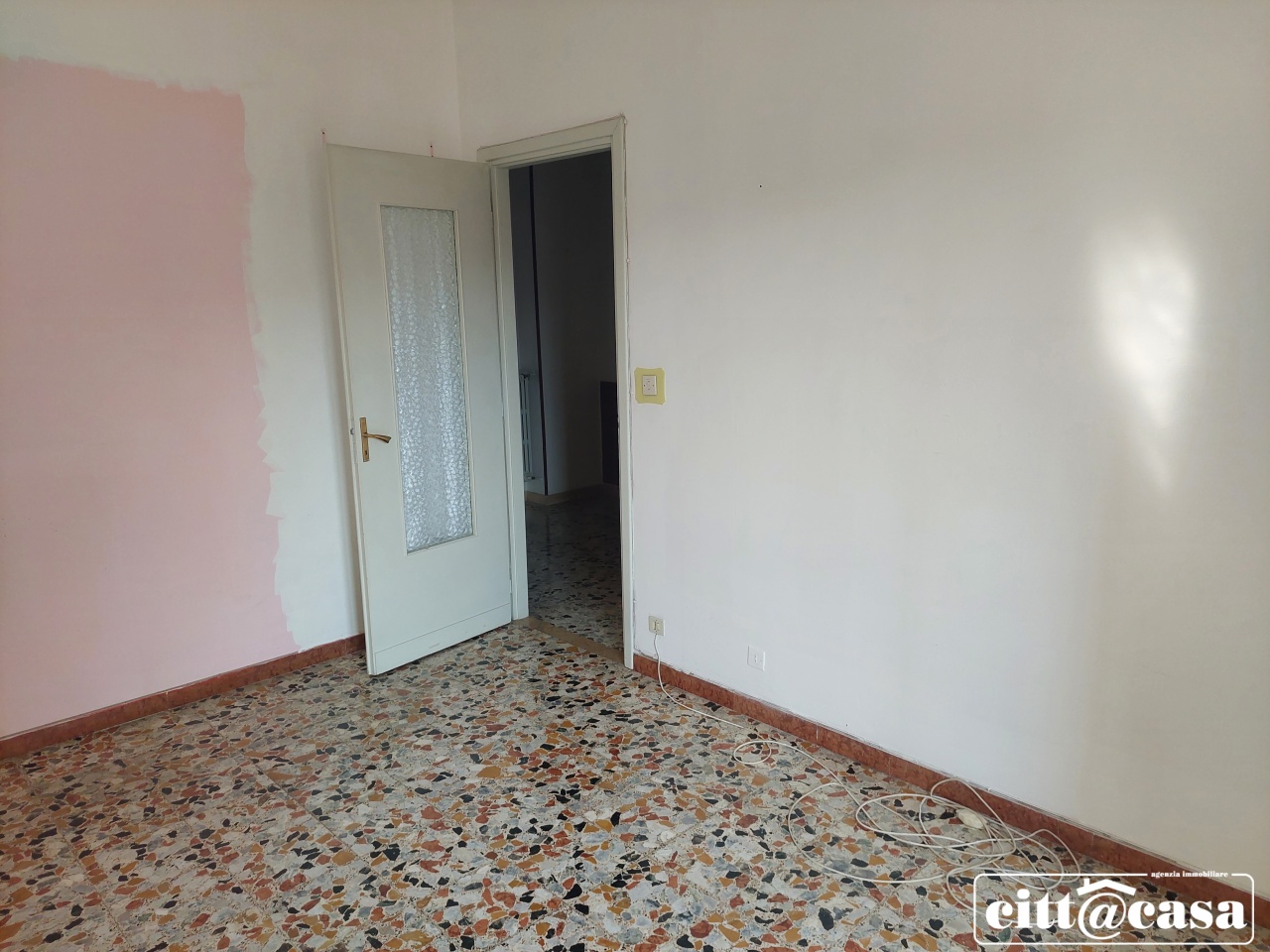 Trilocale da ristrutturare in via po, Chivasso