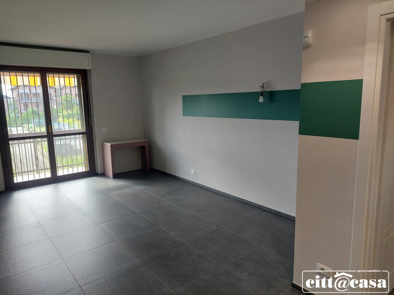 Quadrilocale con box a Chivasso