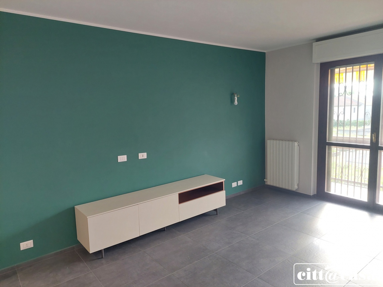 Quadrilocale con box a Chivasso