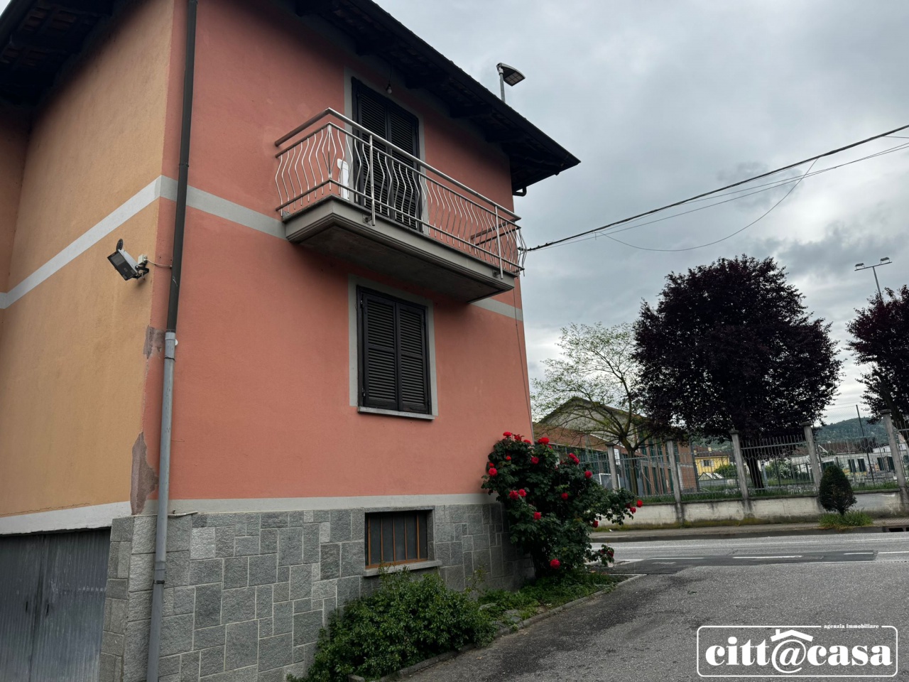 Trilocale arredato in affitto in strada bussolino, Gassino Torinese