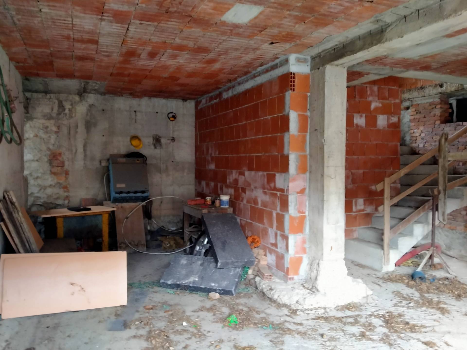 fabbricato indipendente in vendita a Besozzo