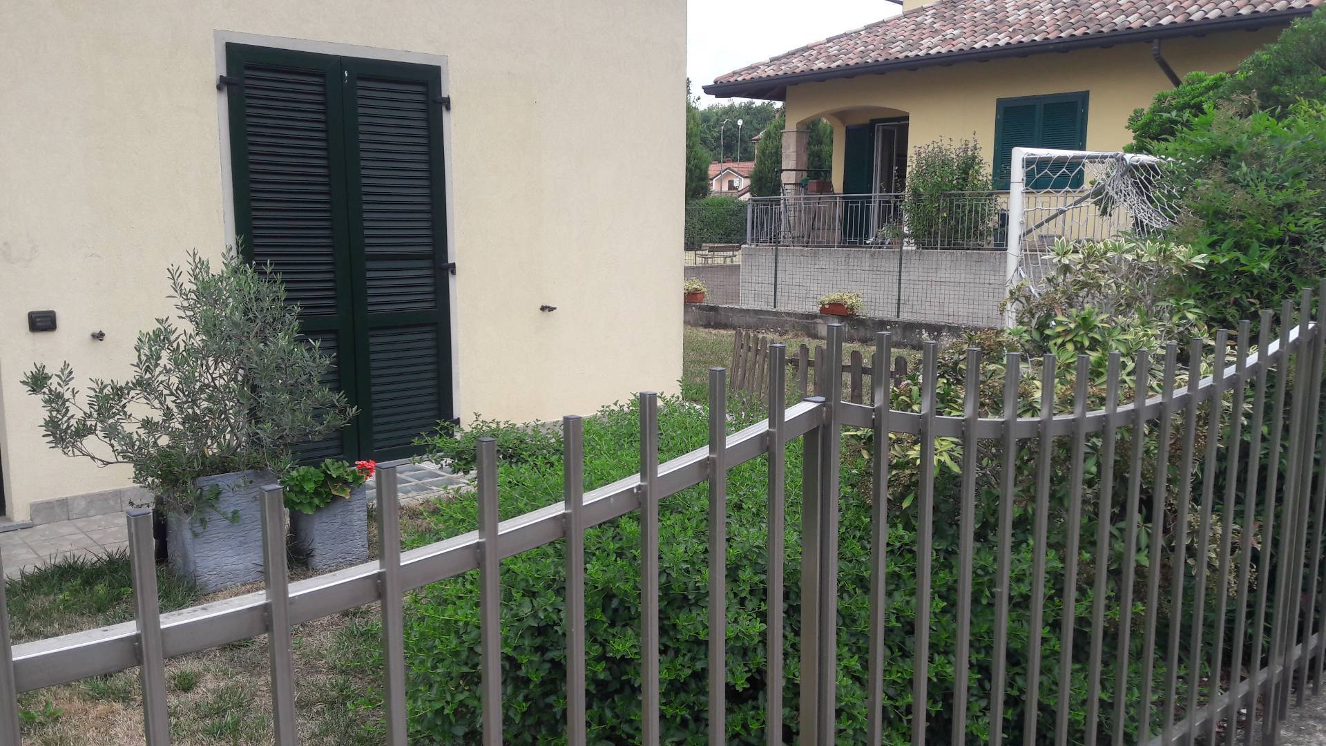 INTERA VILLA BIF. in vendita a Cavaria con Premezzo, Premezzo