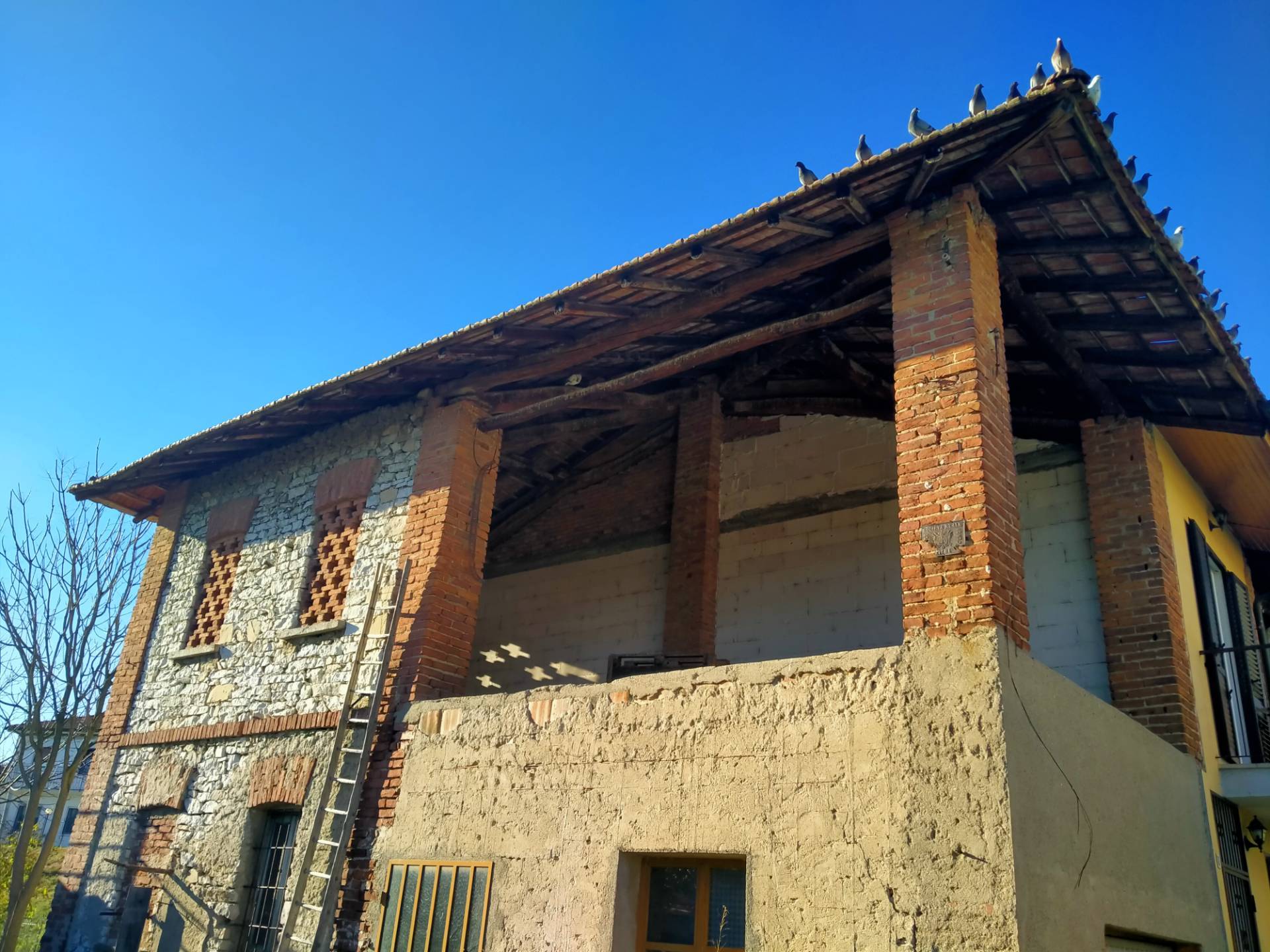 Rustico in vendita a Biandronno, Cassinetta Rizzone