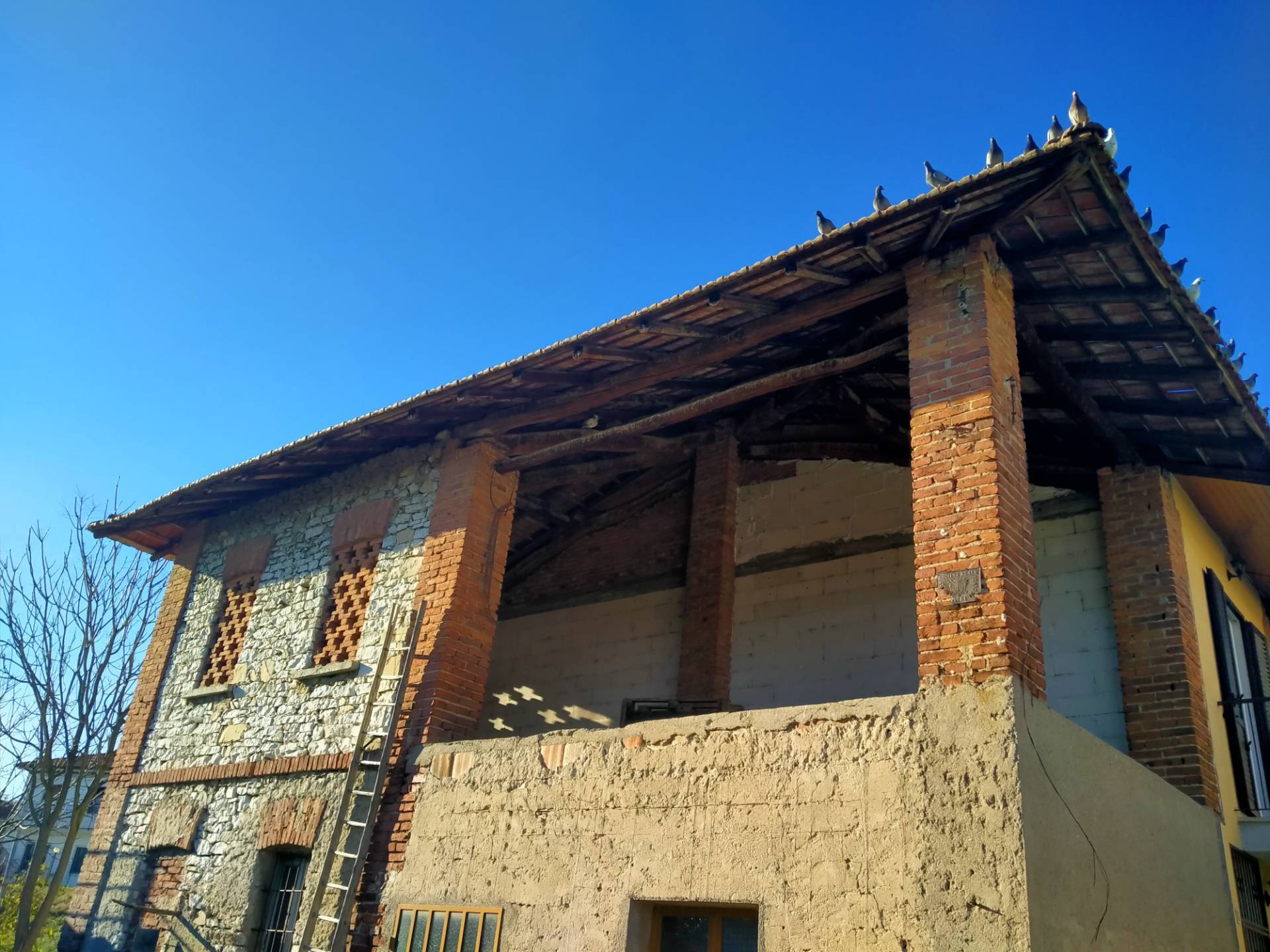 Rustico in vendita a Biandronno, Cassinetta Rizzone