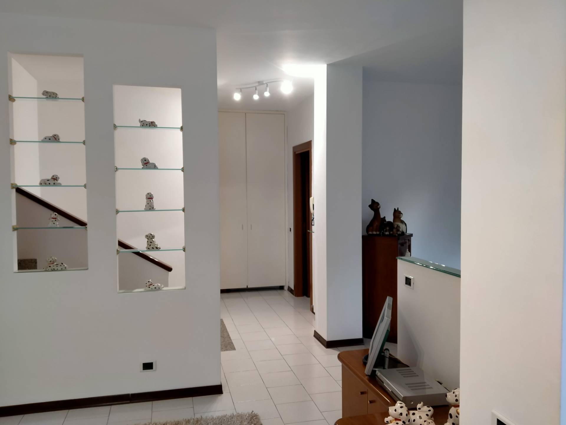 porzione di Villa Bifamiliare in vendita a Tradate