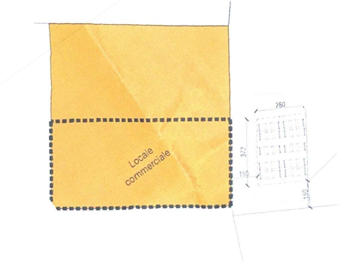 Locale commerciale in affitto a Gallarate