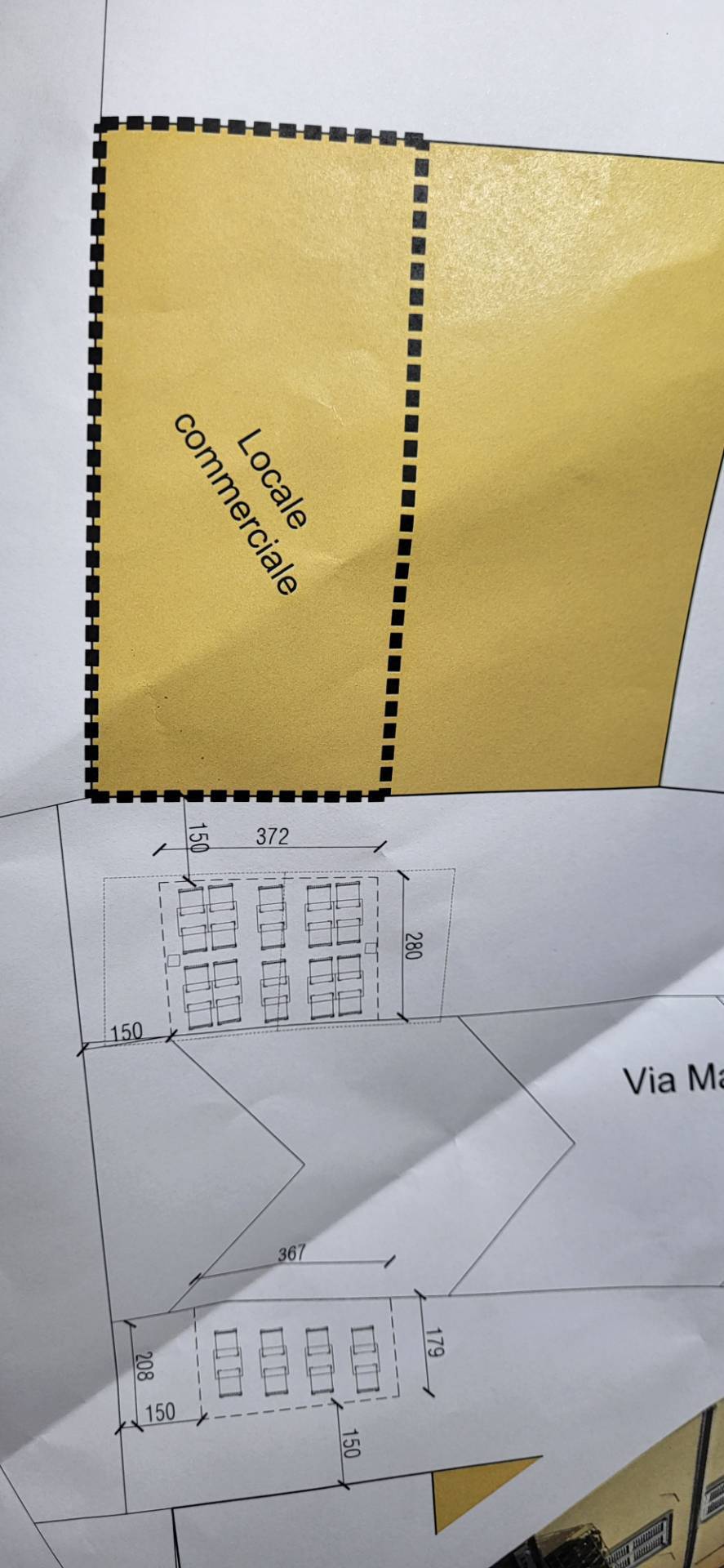 Locale commerciale in affitto a Gallarate