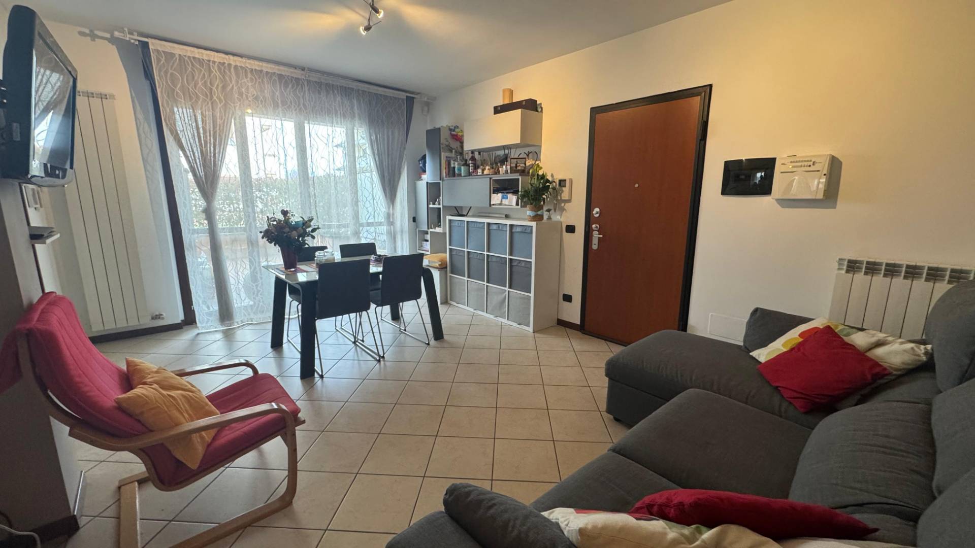 Appartamento in vendita a Gorla Minore