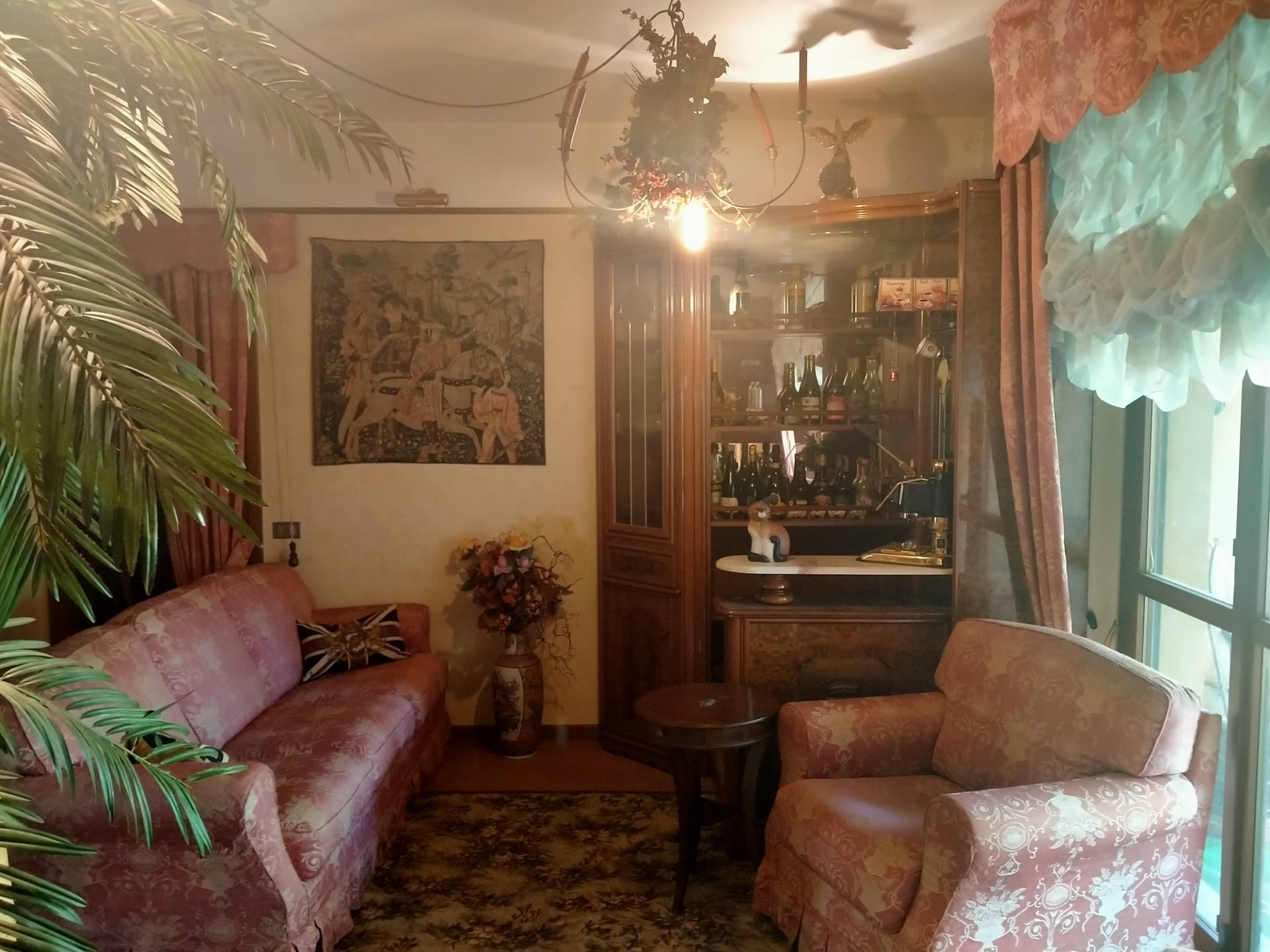 4 locali doppi servizi in vendita a Vergiate