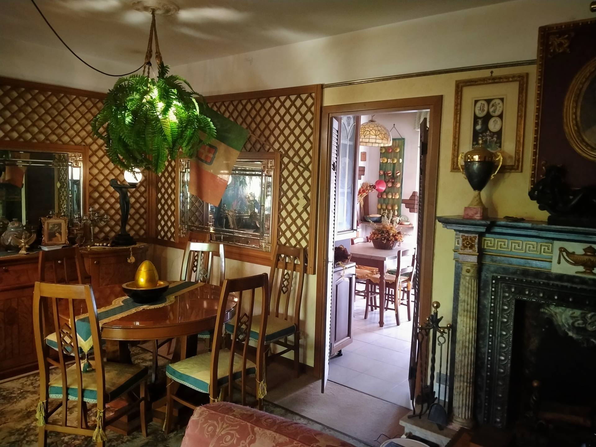 4 locali doppi servizi in vendita a Vergiate